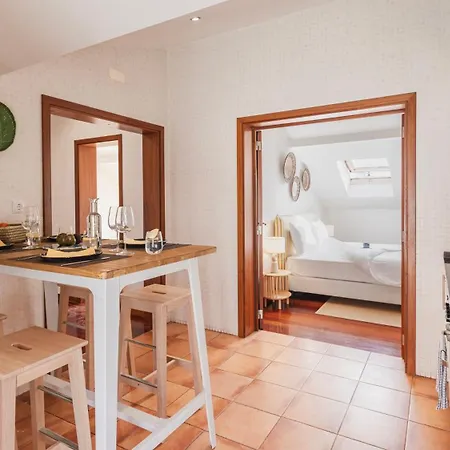 Authentic Living With A View By Lovelystay Apartment *