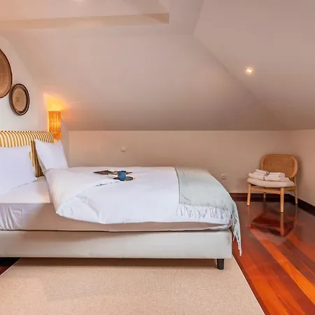 Authentic Living With A View By Lovelystay * Lissabon