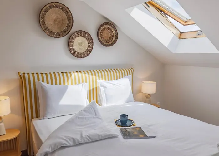 Authentic Living With A View By Lovelystay شقة