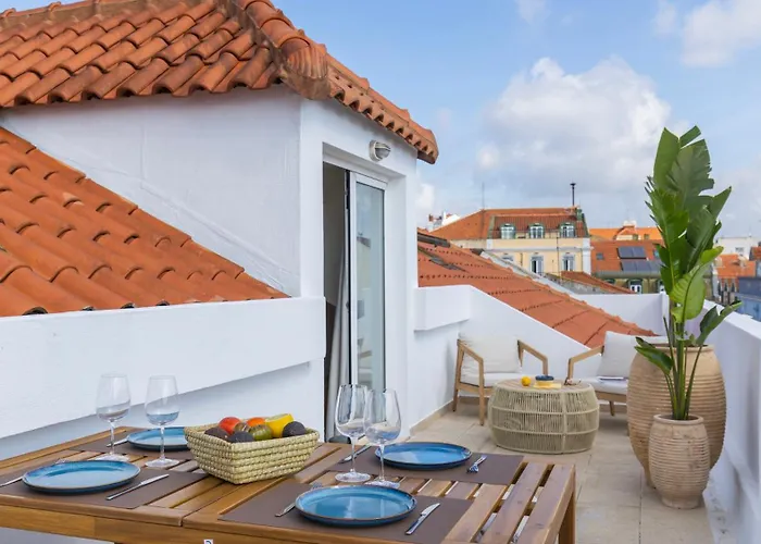 Authentic Living With A View By Lovelystay Lisboa