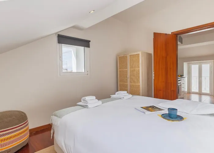 Authentic Living With A View By Lovelystay * Lisboa