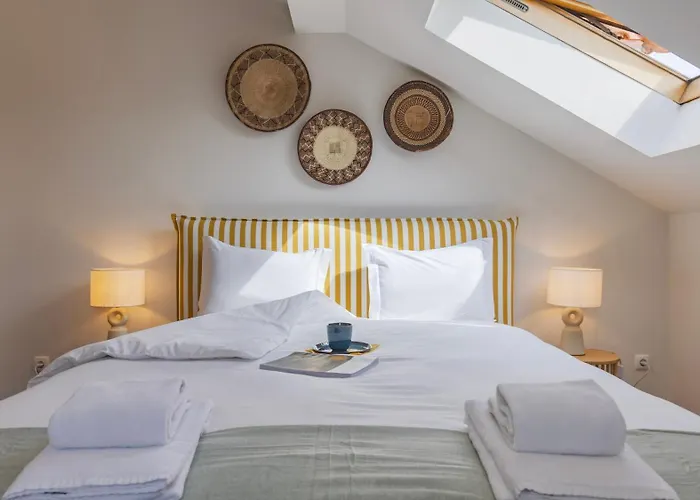 Authentic Living With A View By Lovelystay شقة *