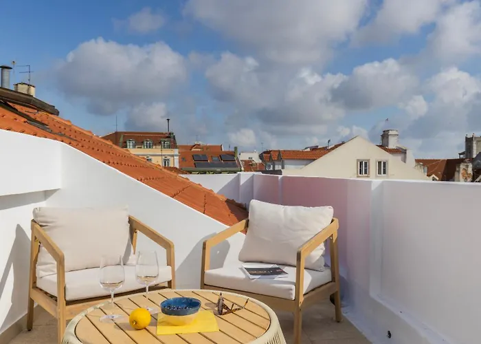 Authentic Living With A View By Lovelystay شقة Lisboa