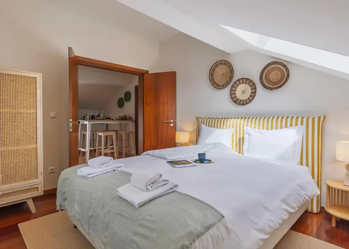 Authentic Living With A View By Lovelystay شقة *