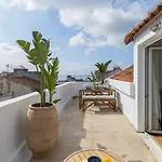 Lägenhet Authentic Living With A View By Lovelystay