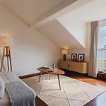 Lägenhet Authentic Living With A View By Lovelystay