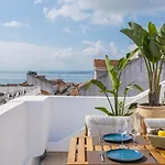 Authentic Living With A View By Lovelystay Lägenhet Lisboa