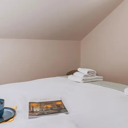 Apartman Authentic Living With A View By Lovelystay Lisboa