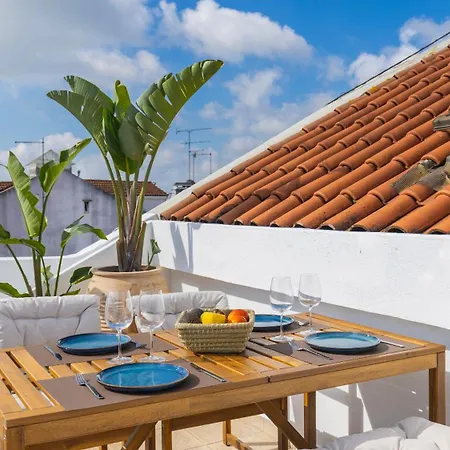 Apartman Authentic Living With A View By Lovelystay Lisboa