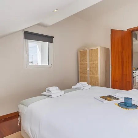 Authentic Living With A View By Lovelystay * Lisboa